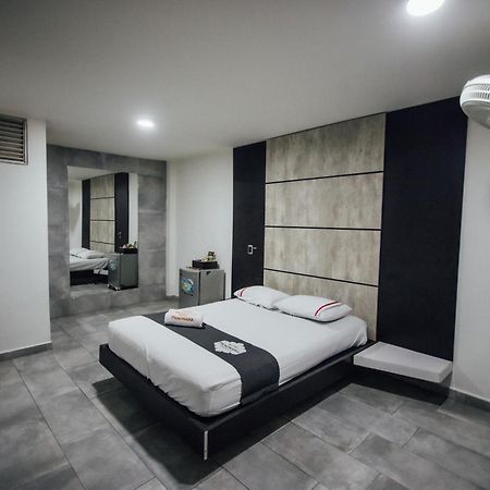 Hotel Panorama 메딜린 외부 사진