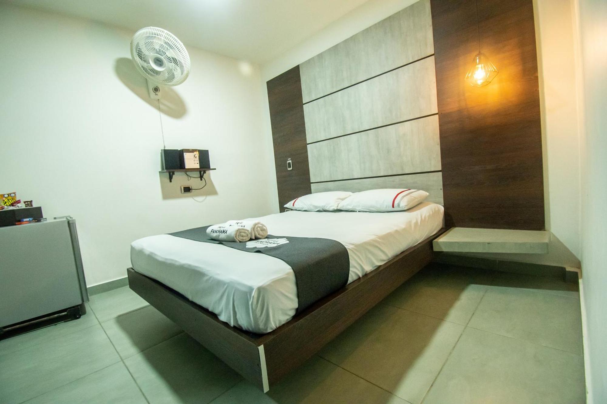 Hotel Panorama 메딜린 외부 사진