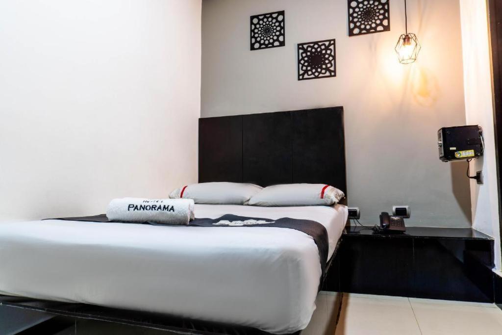 Hotel Panorama 메딜린 외부 사진